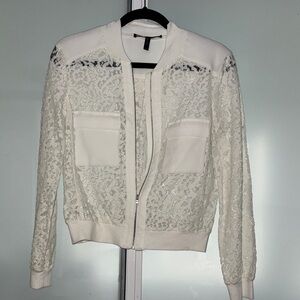 Elegant White Lace Women's Jacket